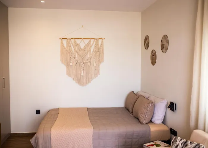 The Boho Breeze Проживання в сім'ї