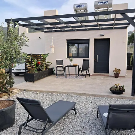 Homestay The Boho Breeze Kos Town